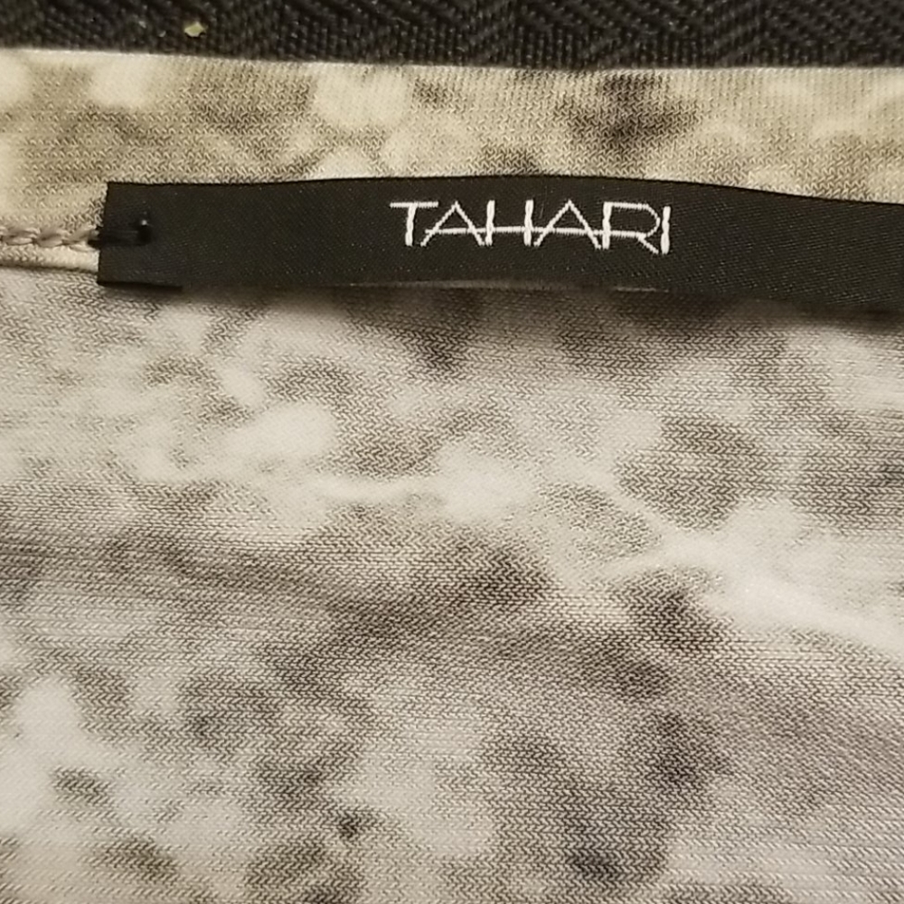 Tahari blouse - Picture 5 of 5